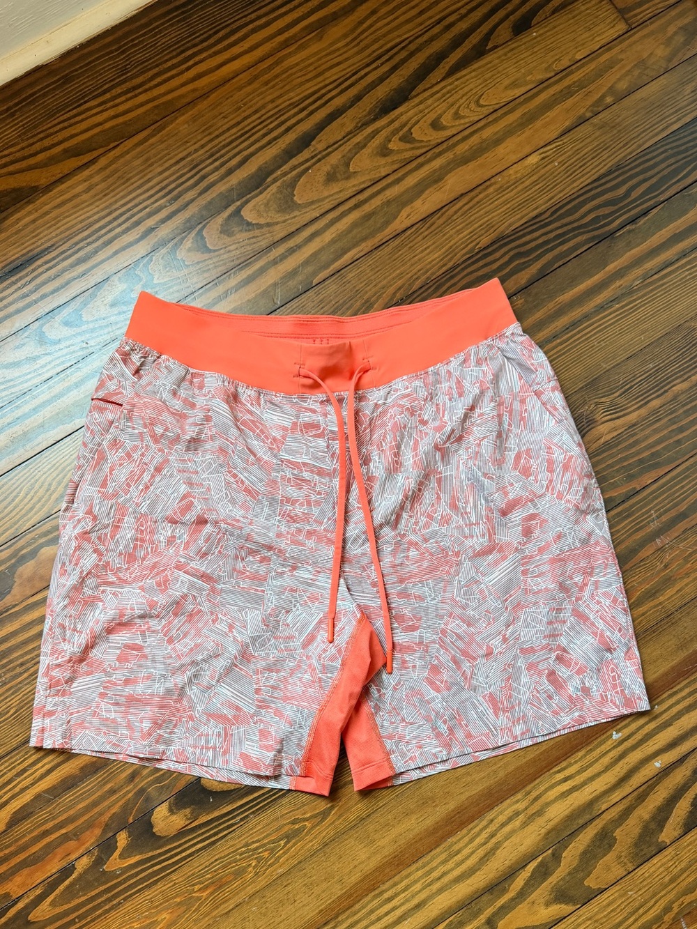 lululemon athletica Coral Pattern Drawstring Athletic Shorts